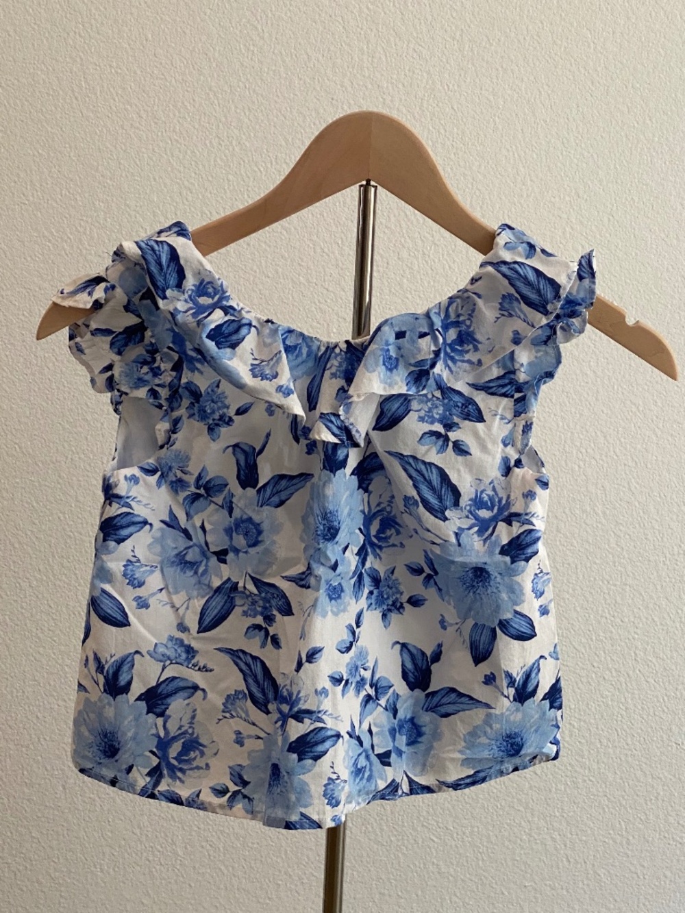 Janie and Jack blue floral top - EUC